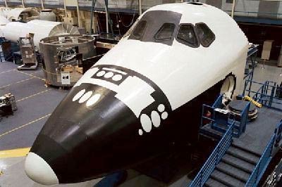 NASA Gives Museums, Schools First Look at Shuttle Artifacts